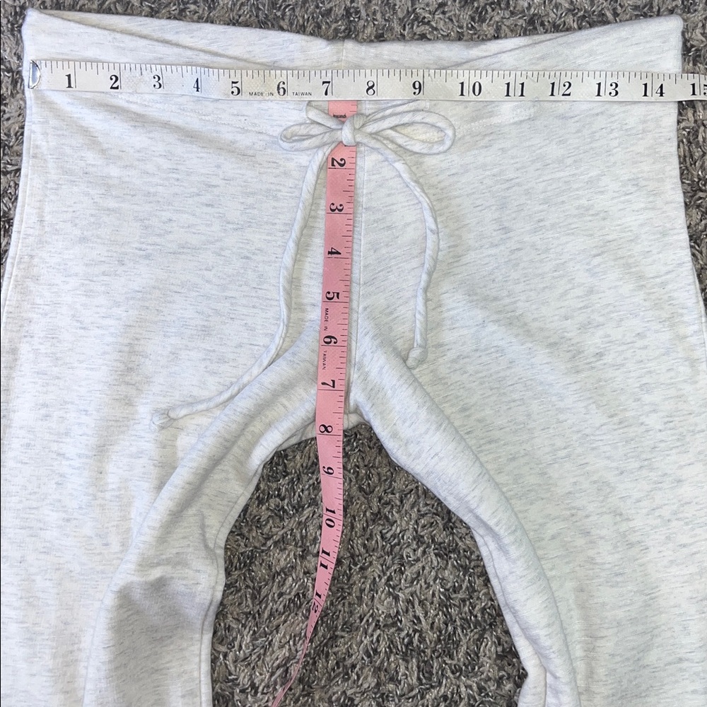 Monrow Classic Low Rise Crop Lounge Sweatpants ~ in Ash/Oatmeal - Picture 7 of 15